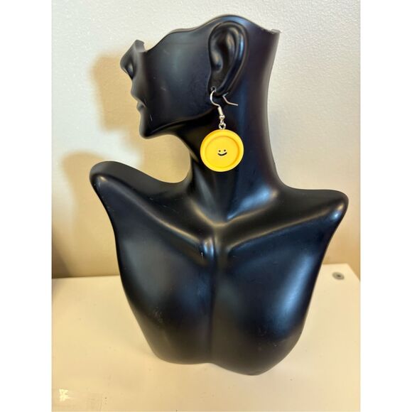 Smiley Face Statement Earrings - Picture 1 of 2
